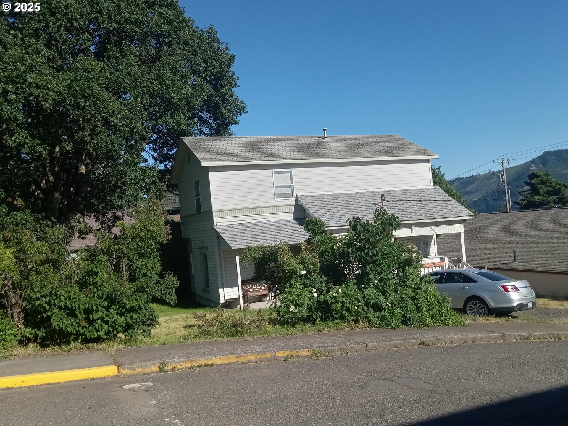 315 E JEWETT BLVD