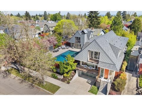 2817 NE HAMBLET ST Portland OR 97212