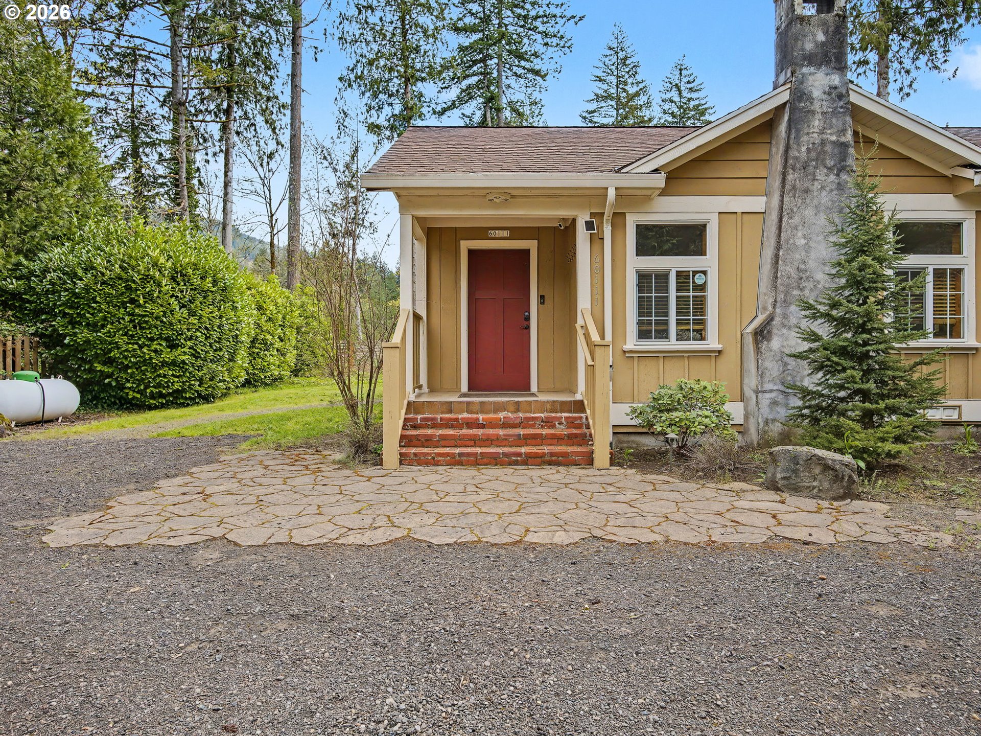 60111 E SLEEPY HOLLOW DR