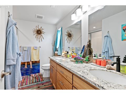 Tiny photo for 443 N Hyland Ln, Lowell, OR 97452 (MLS # 163066091)