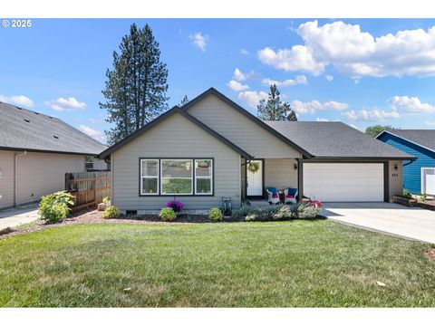 Tiny photo for 443 N Hyland Ln, Lowell, OR 97452 (MLS # 163066091)