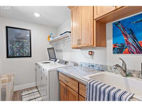 Tiny photo for 443 N Hyland Ln, Lowell, OR 97452 (MLS # 163066091)