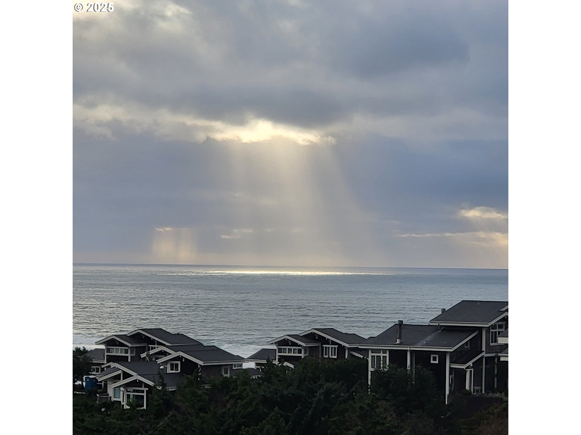 Oceanside, Oregon 97134, United States, 2 Bedrooms Bedrooms, ,1 BathroomBathrooms,Residential,Active,137778