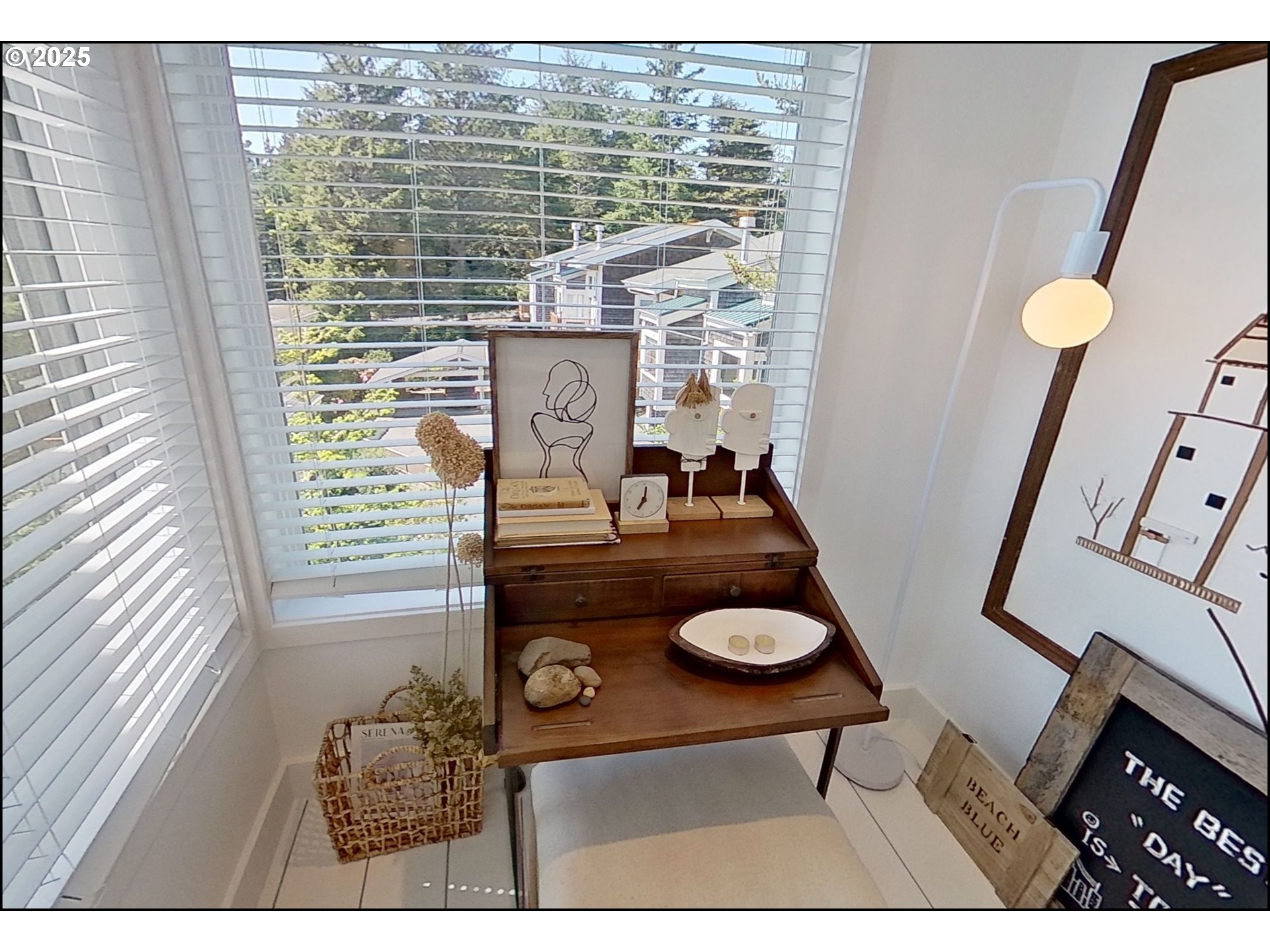 Oceanside, Oregon 97134, United States, 2 Bedrooms Bedrooms, ,1 BathroomBathrooms,Residential,Active,137778