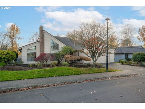 7104 SW CHAPEL LN Portland OR 97223