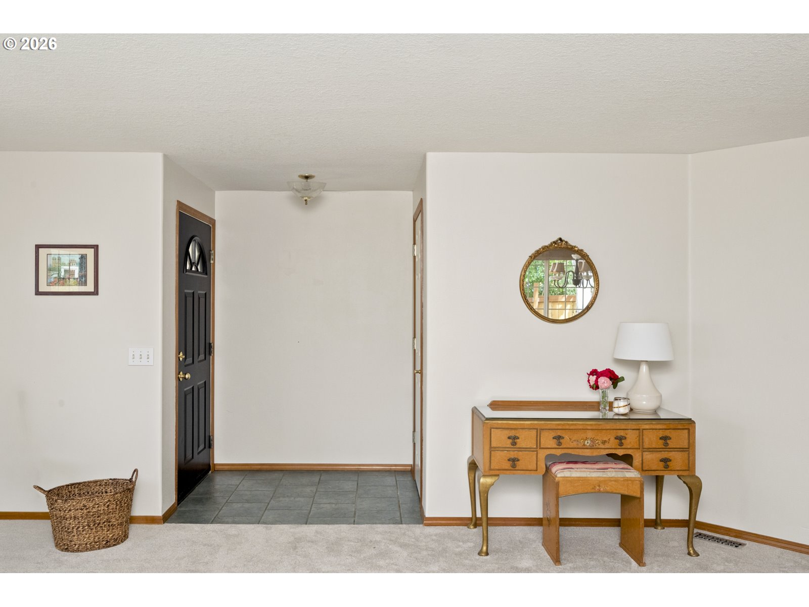 2391 N KAMIAKAN DR