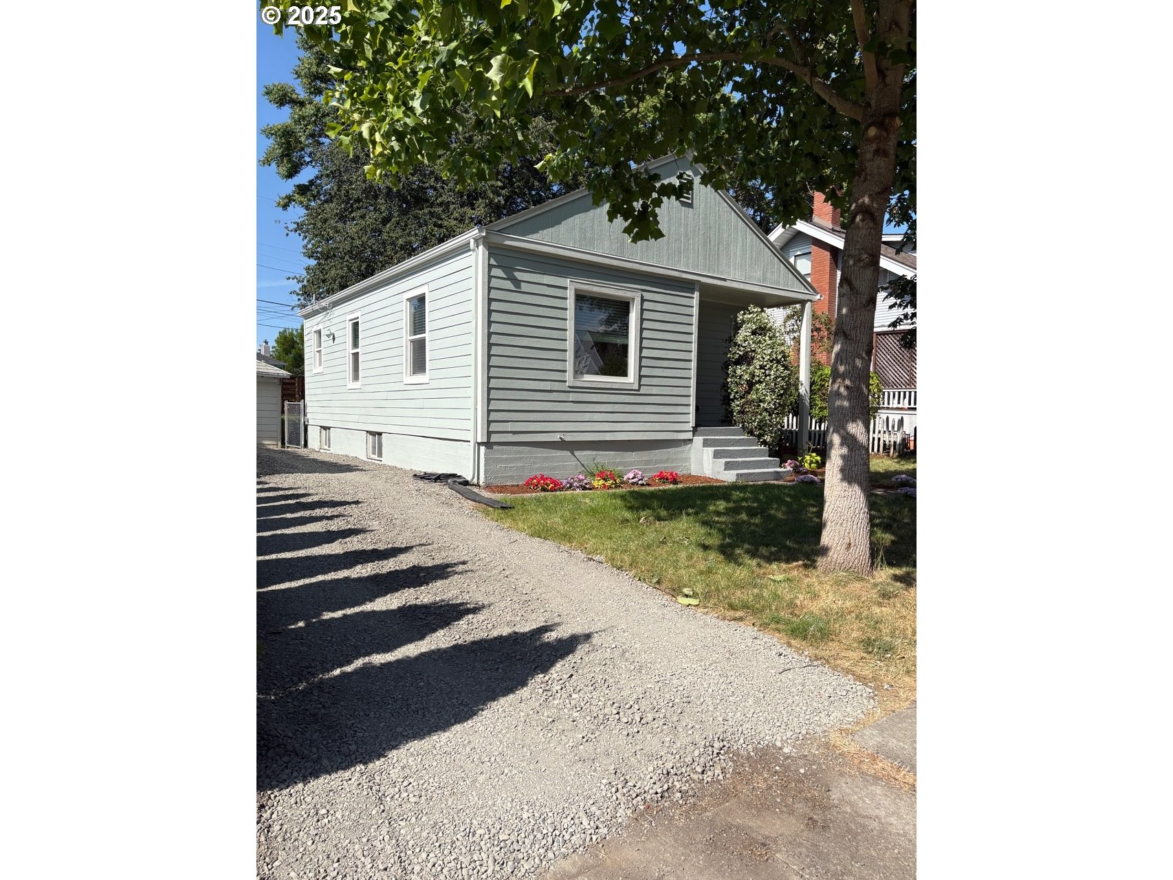 708 W 28TH ST
