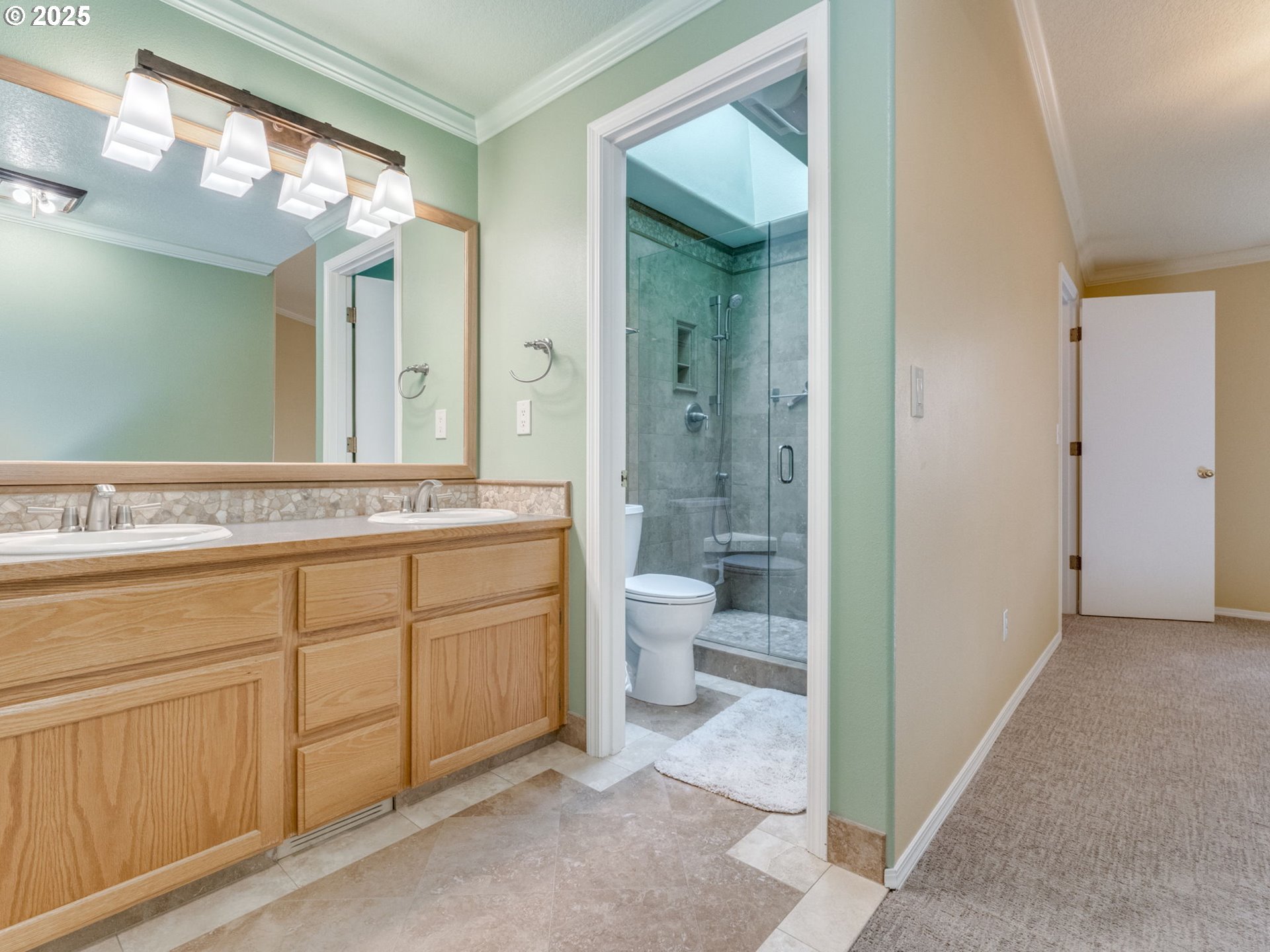 Aloha, Oregon 97003, United States, 3 Bedrooms Bedrooms, ,2 BathroomsBathrooms,Residential,Active,240498