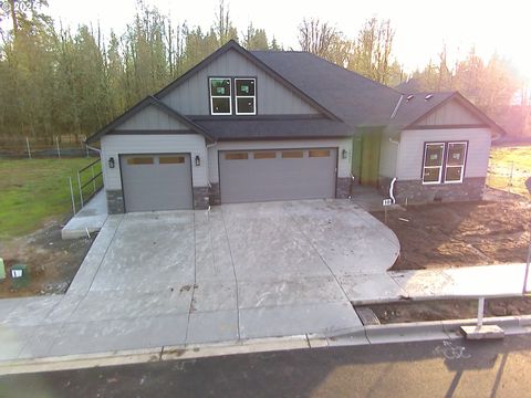 Photo of 16221 NE 180th St, Brush Prairie, WA 98606 (MLS # 342808995)