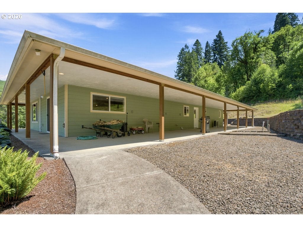 18495 hwy 126 HWY