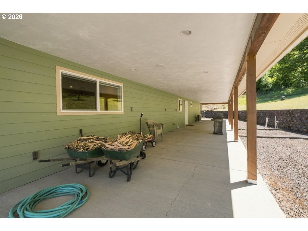 18495 hwy 126 HWY