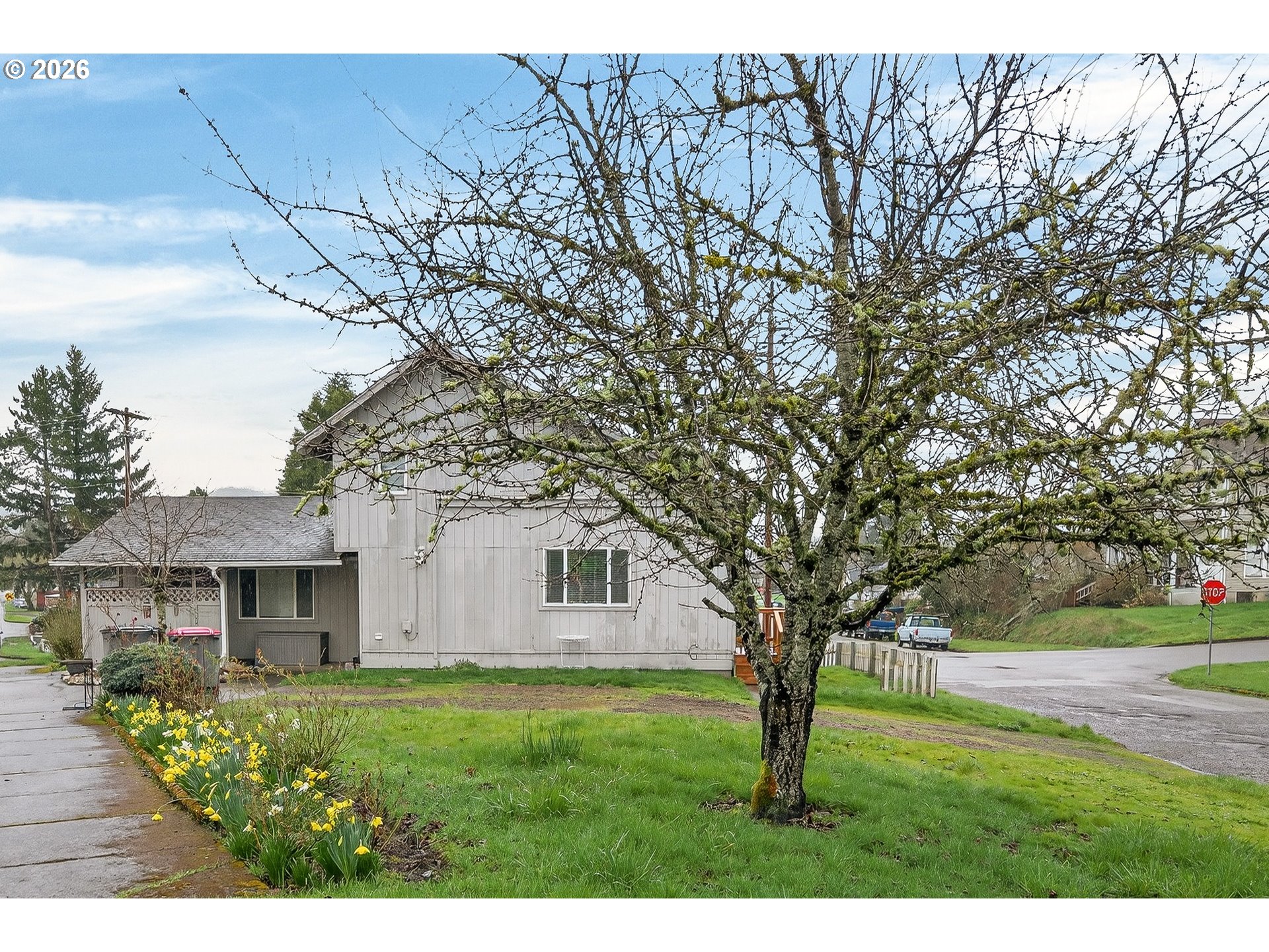 Photo 1 of 25 — 410 SW MILL ST, Sheridan, OR 97378