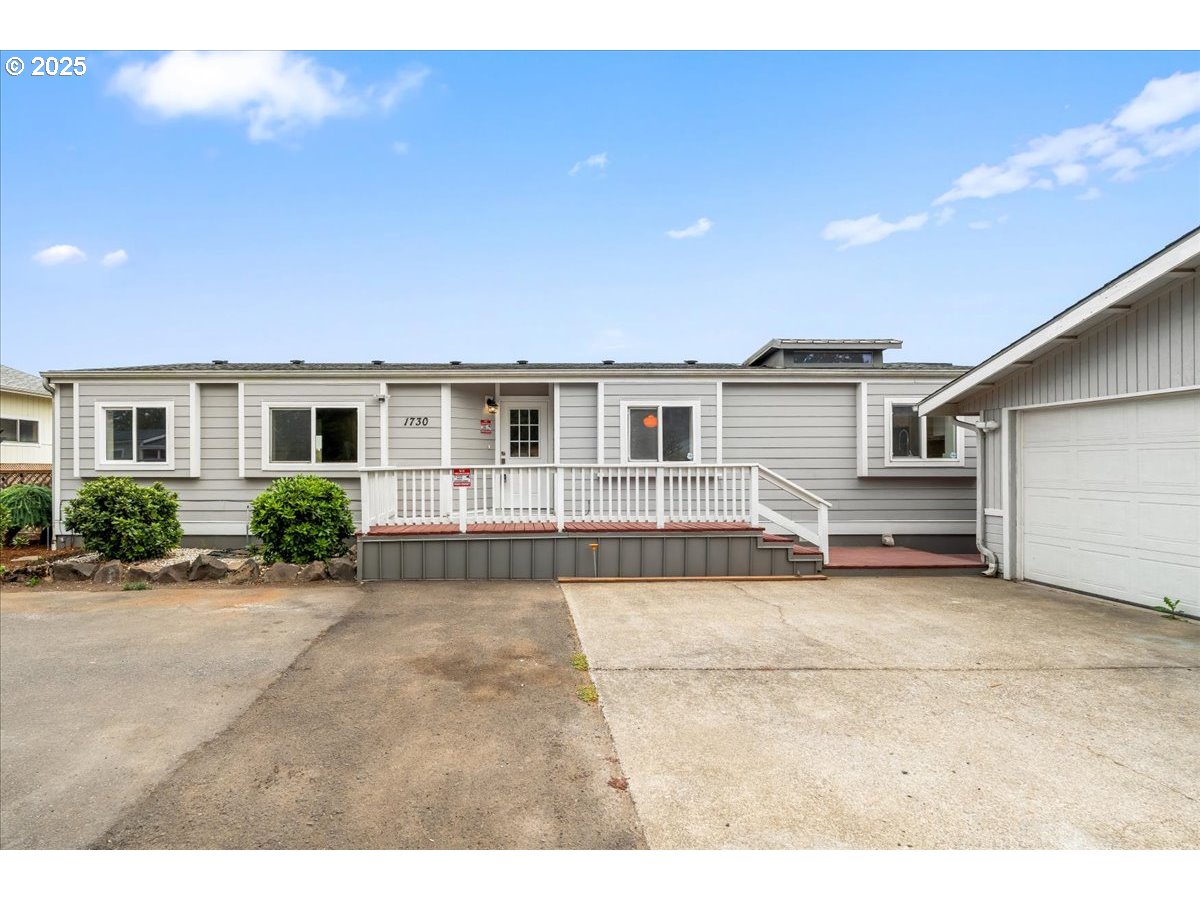 1730 WOODLAND AVE
