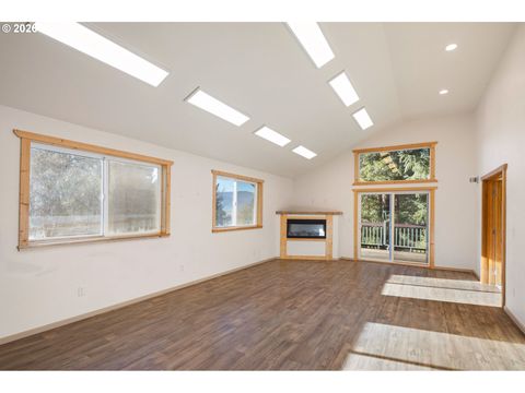 Tiny photo for 76154 Coho Ln, Oakridge, OR 97463 (MLS # 680783466)