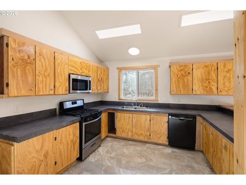 Tiny photo for 76154 Coho Ln, Oakridge, OR 97463 (MLS # 680783466)