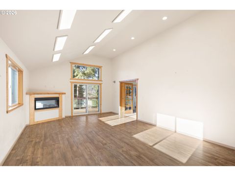 Tiny photo for 76154 Coho Ln, Oakridge, OR 97463 (MLS # 680783466)