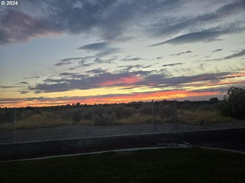 A home in Hermiston