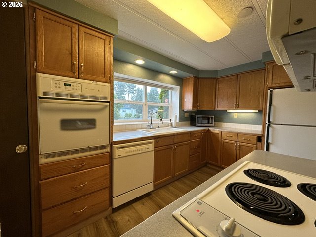 3760 HIGHWAY 101 18