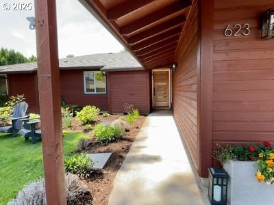 623 SE 35TH AVE