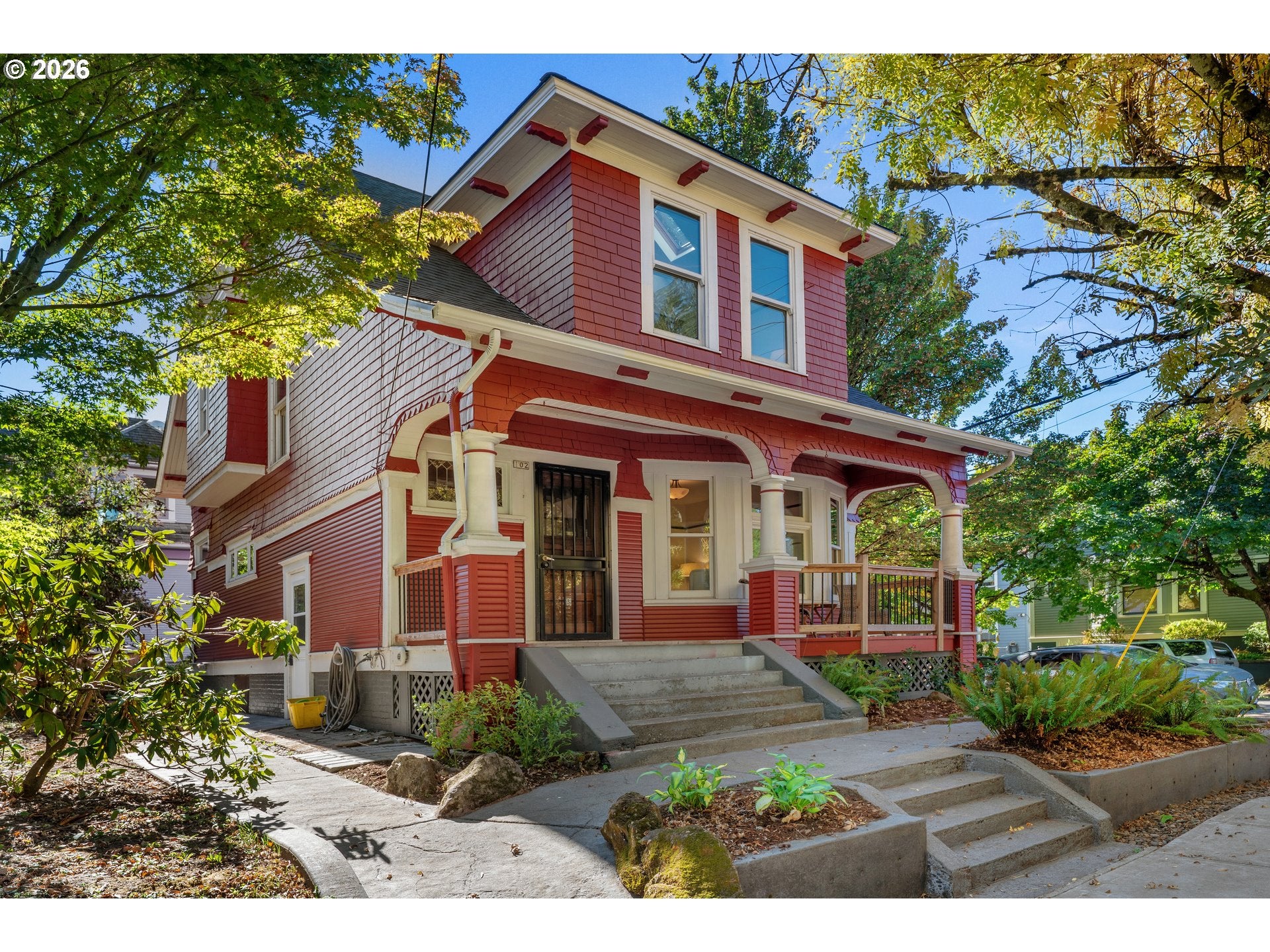 102 NE MONROE ST