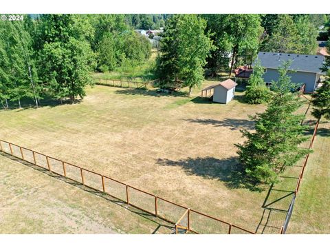 A home in Vernonia