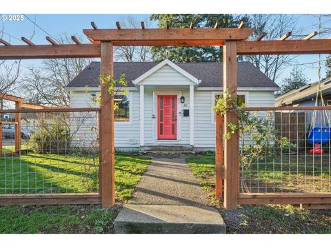 311 NE 92ND PL Portland OR 97220