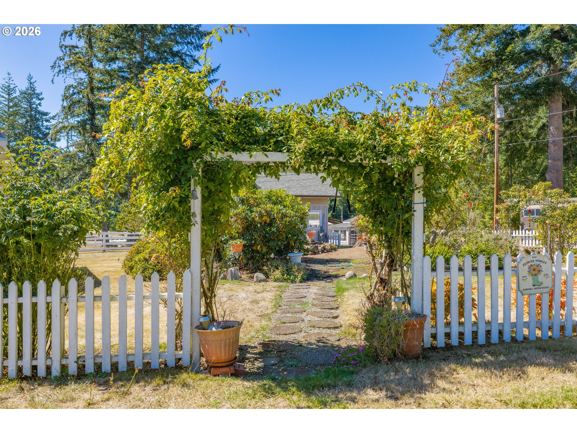 56972 GLADEWOOD RD