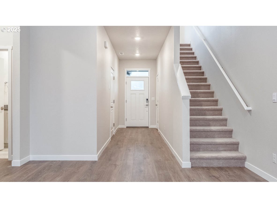 9501 SE Crystal Rose ST