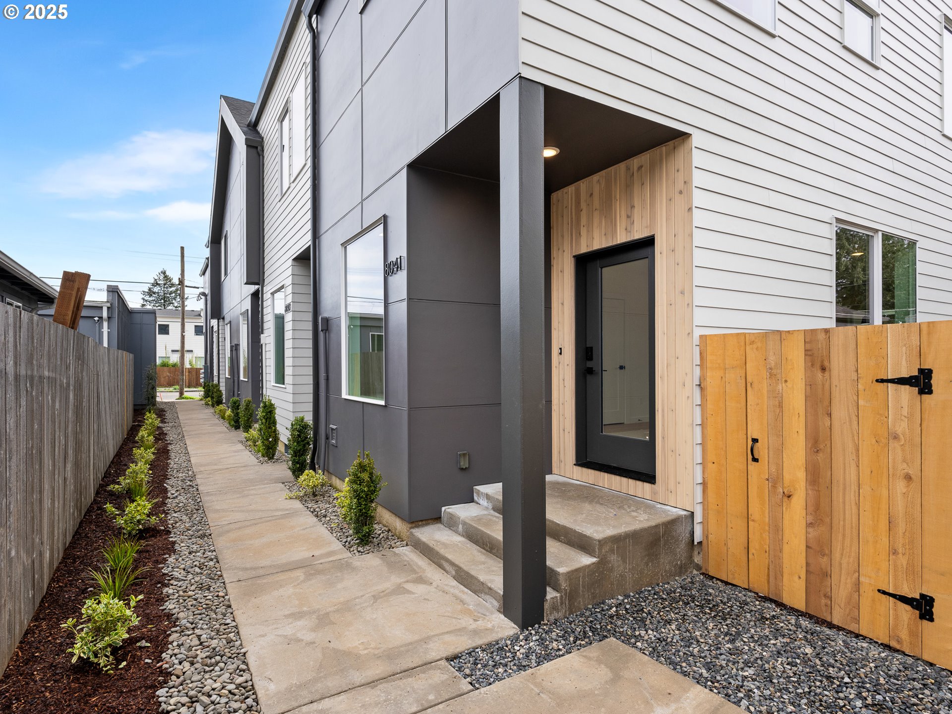 8015 SE 72nd AVE