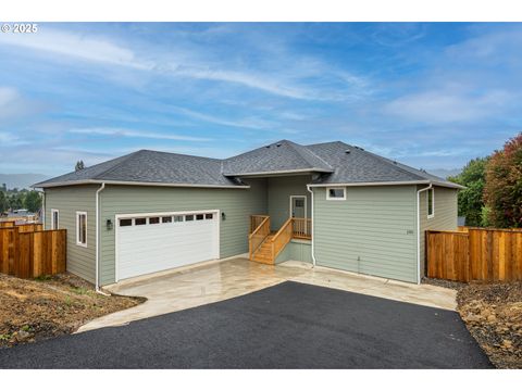 150 WIL WAY Winston OR 97496