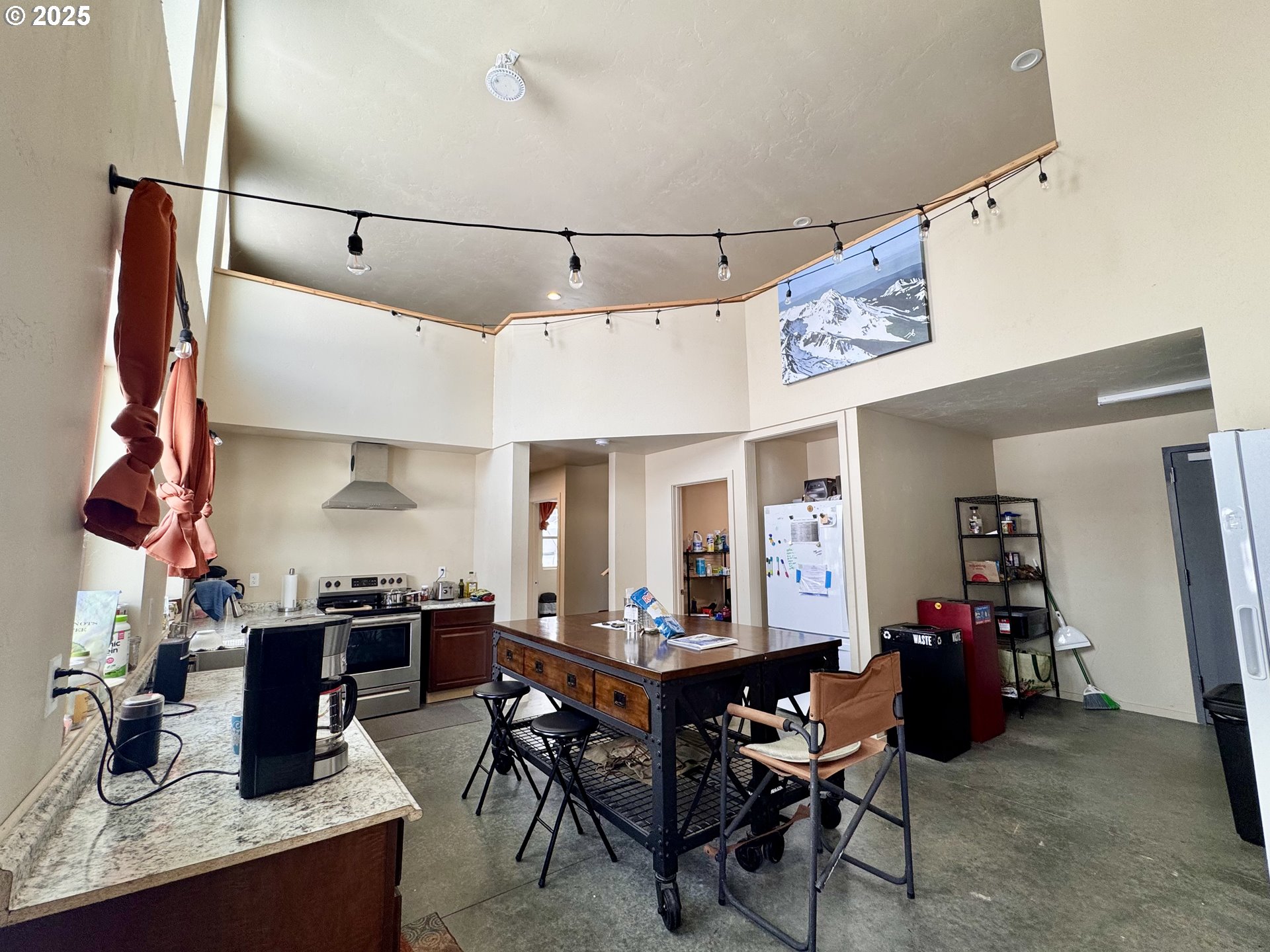 38481 SAWMILL CUTOFF LN