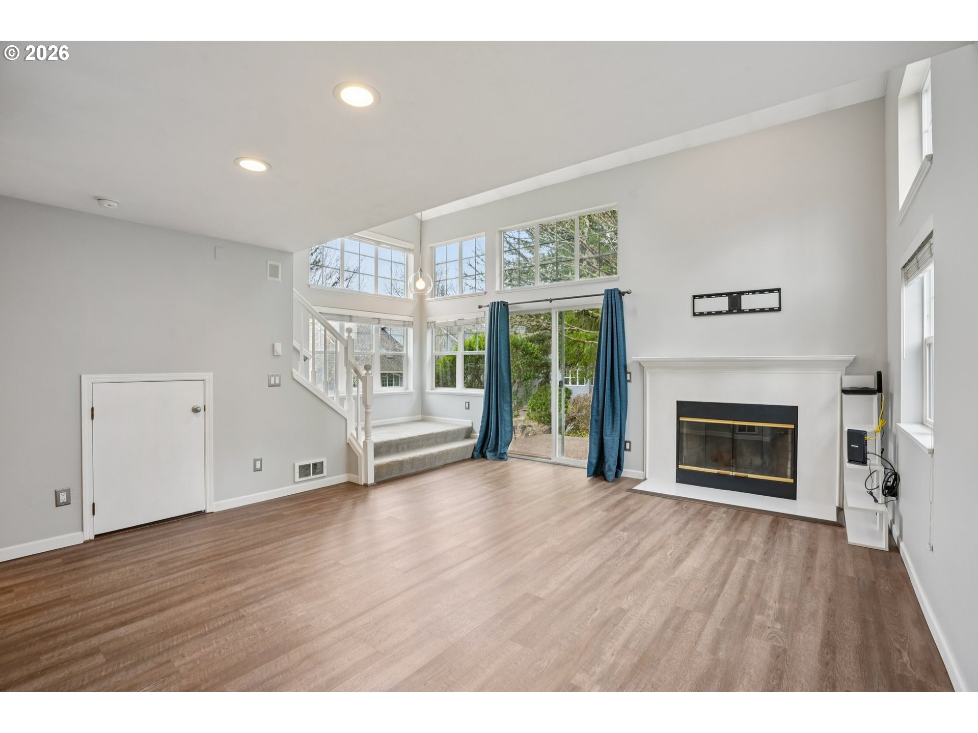 9619 NW MILLER HILL DR