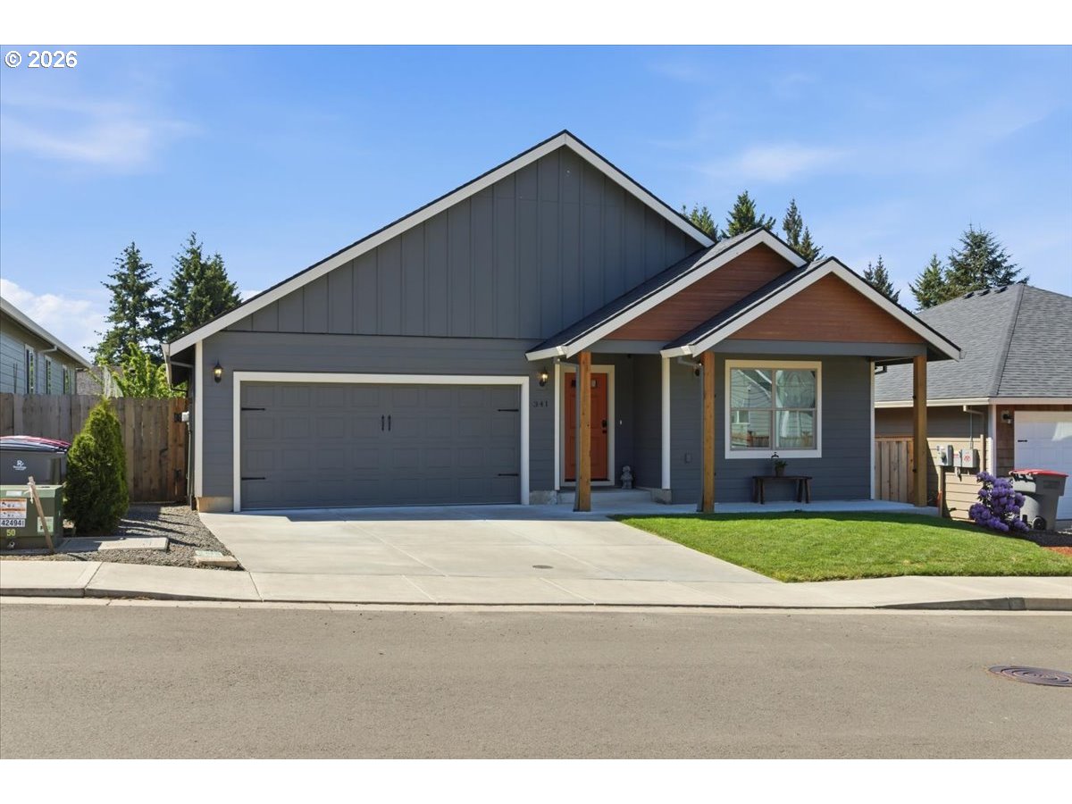 341 NW HOPE CT
