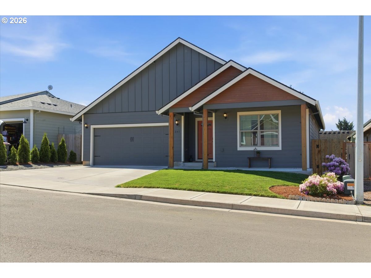 341 NW HOPE CT