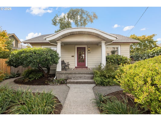 2144 N WILLAMETTE BLVD, PORTLAND, OR 97217 - Image c4964b80d9f47290b4b4e5b9a05cfd96/2782601811