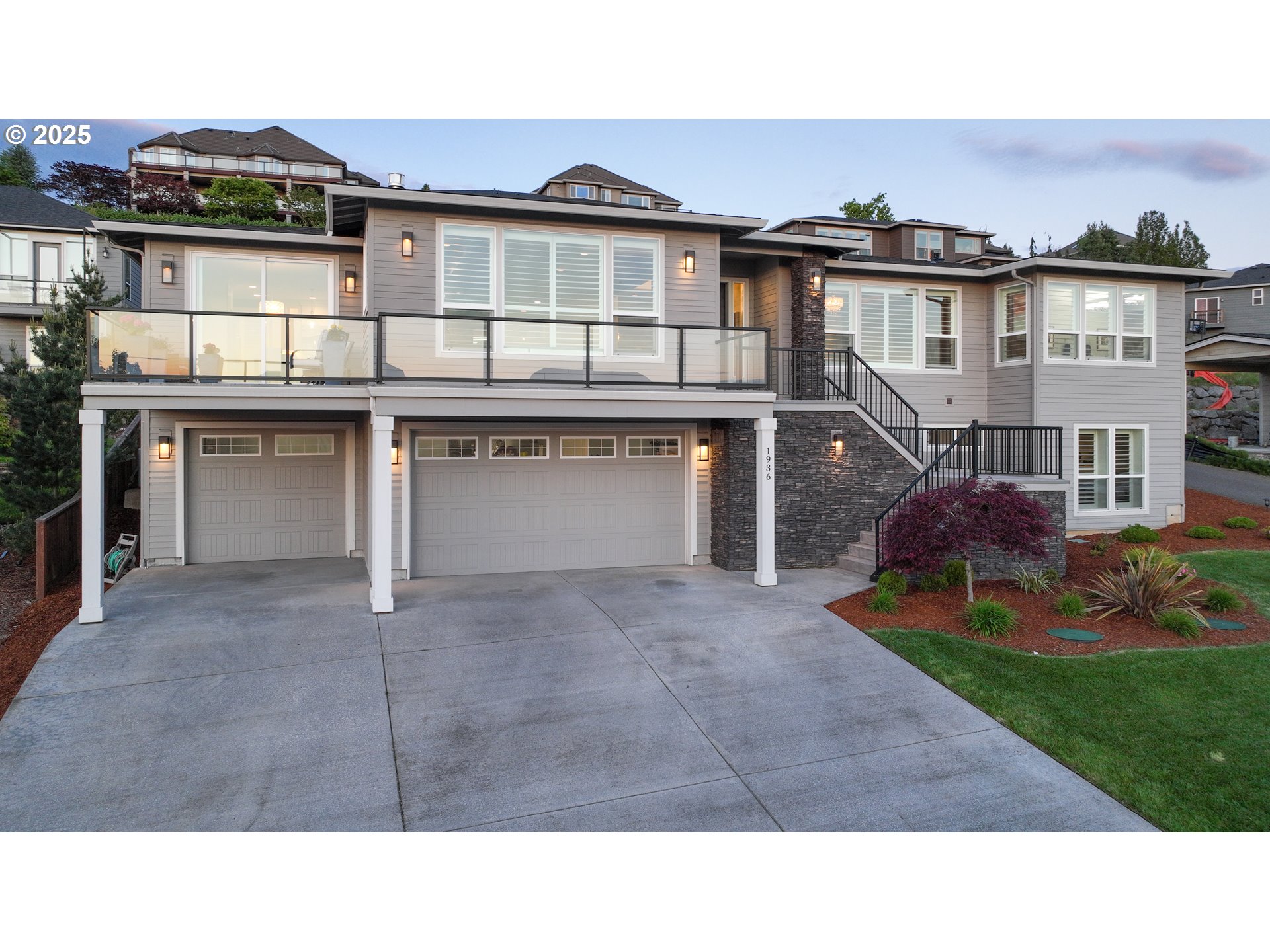 1936 NW KLICKITAT ST