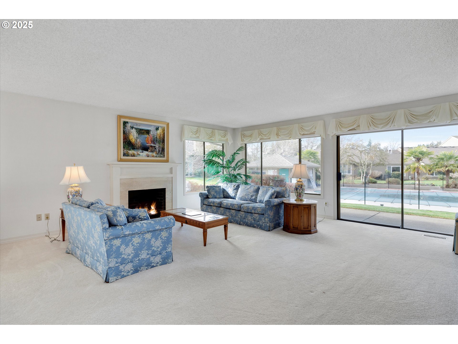 32645 SW LAKE POINT CT