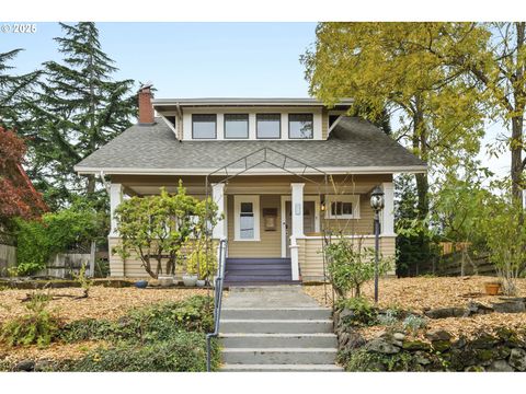 623 SE 69TH AVE Portland OR 97215