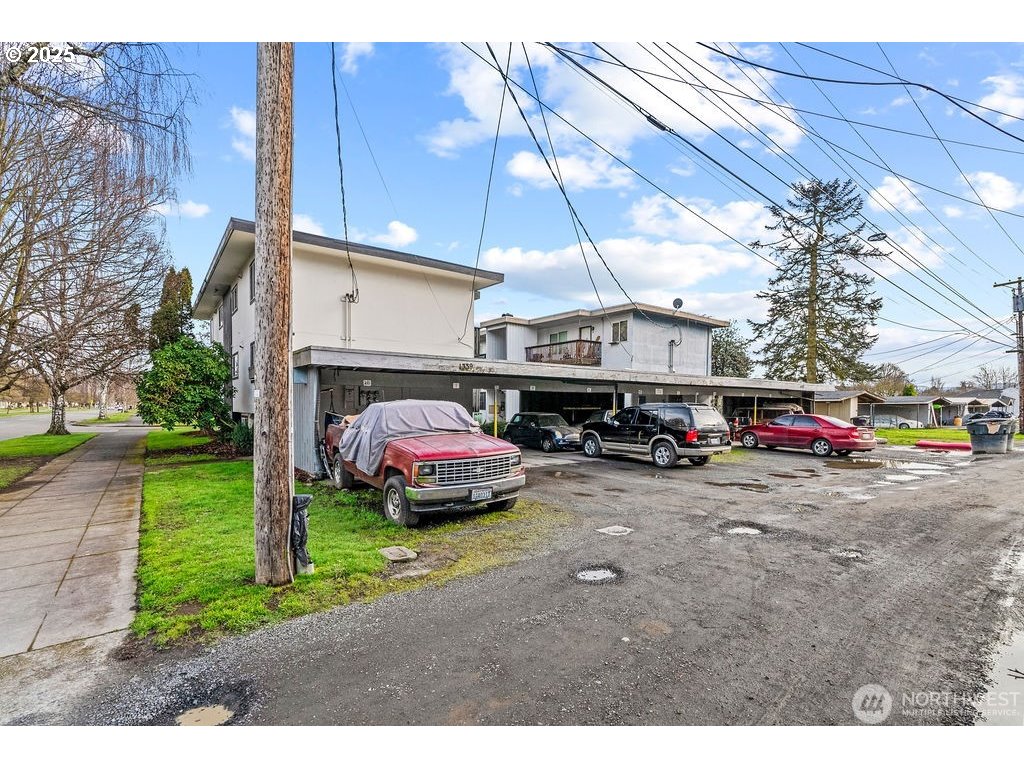 1339 10TH AVE