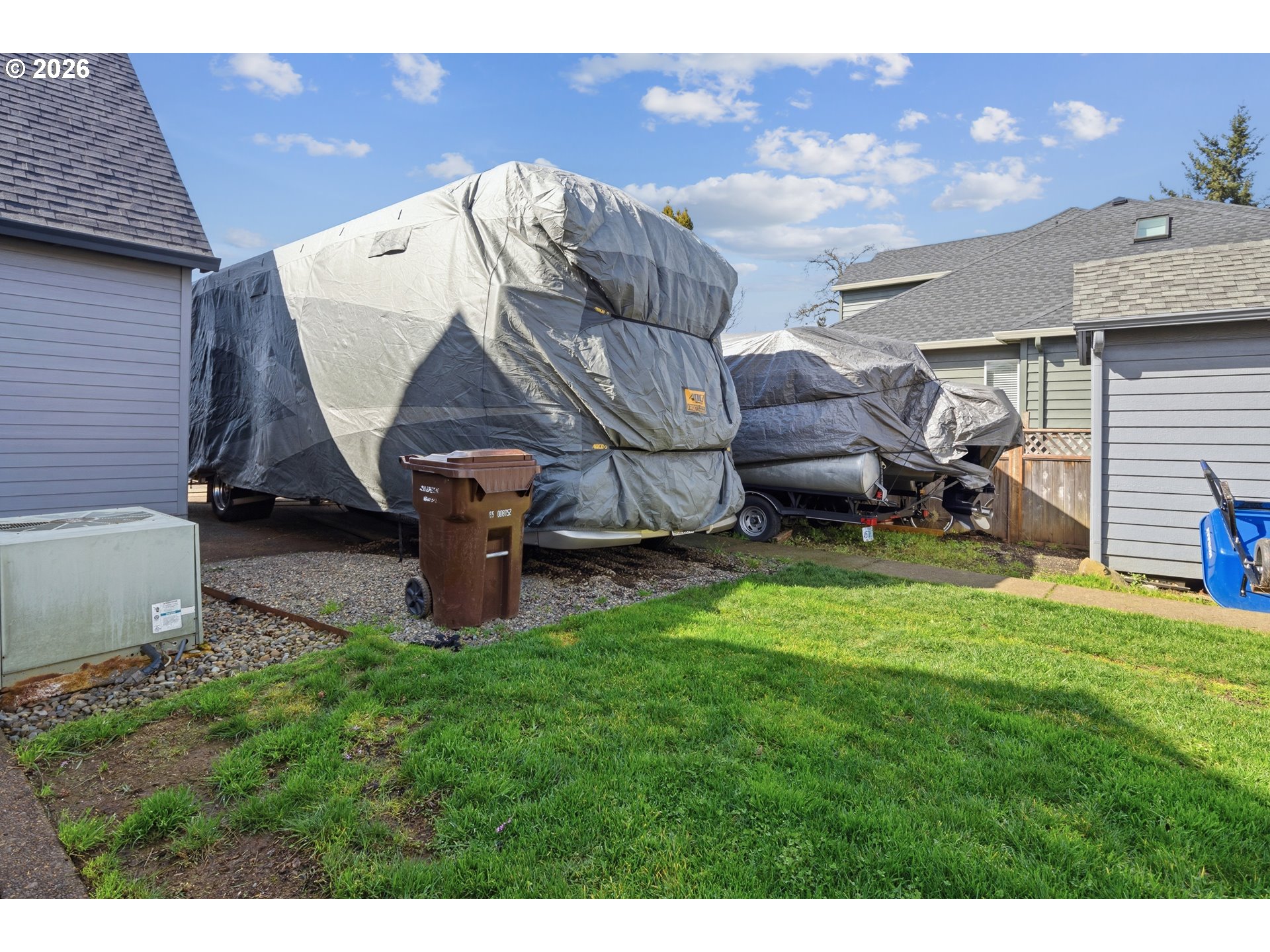 11721 SALMONBERRY DR