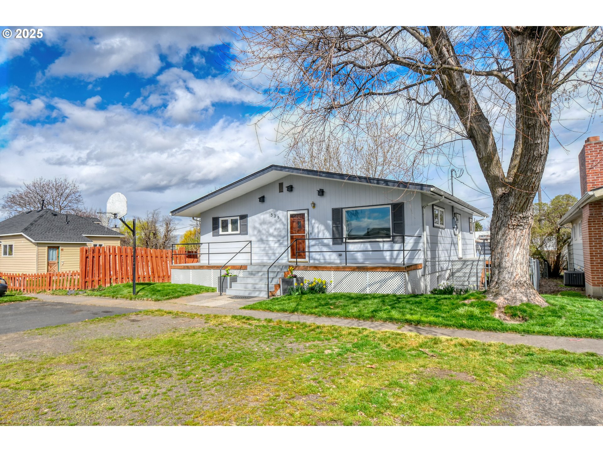 Listing image 1