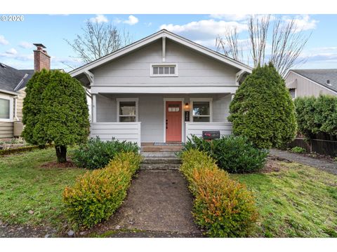 205 W 32ND ST Vancouver WA 98660