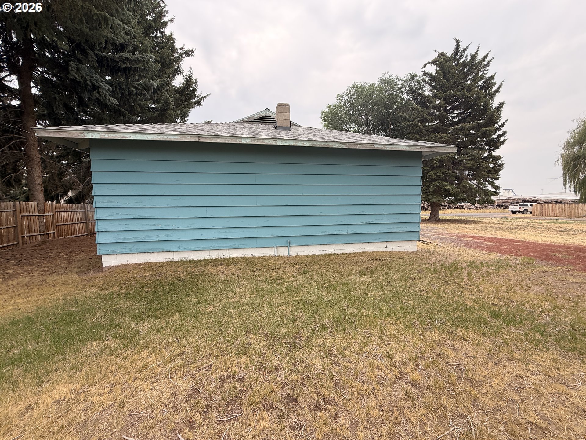 328 S QUINCY AVE