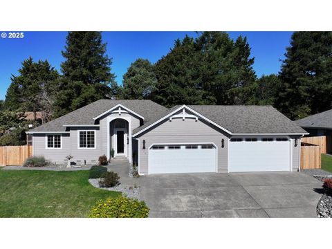 970 HASSETT ST Brookings OR 97415