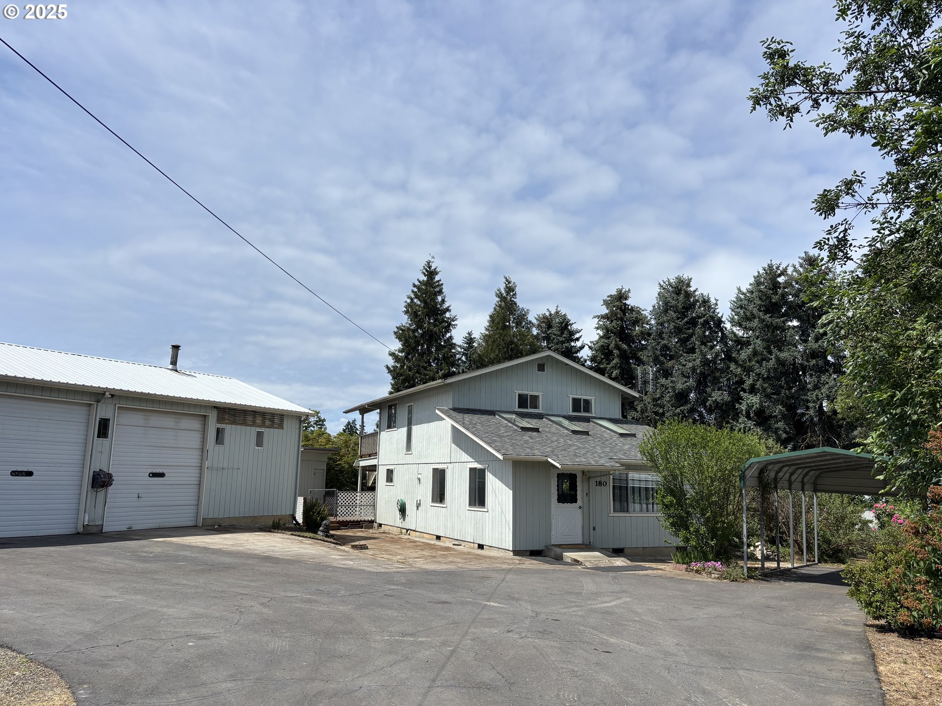 Listing image 1