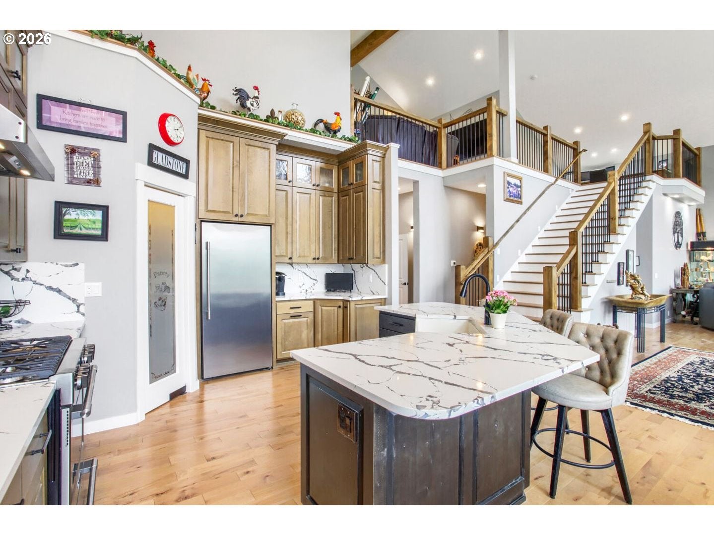 383 W CLACKAMAS BLVD