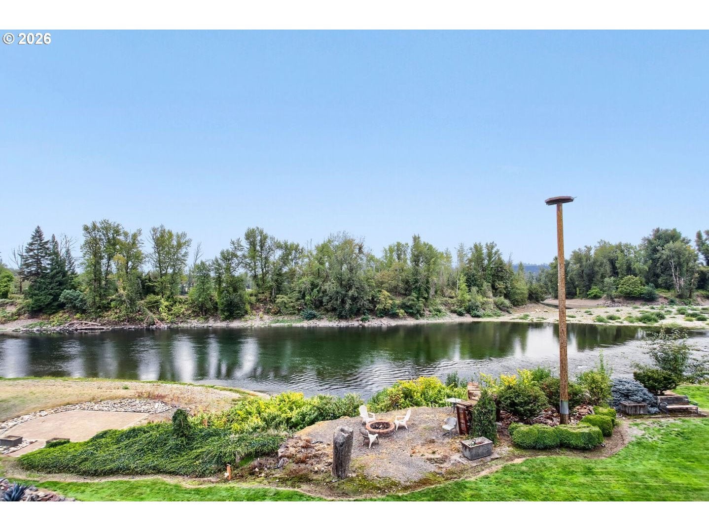 383 W CLACKAMAS BLVD