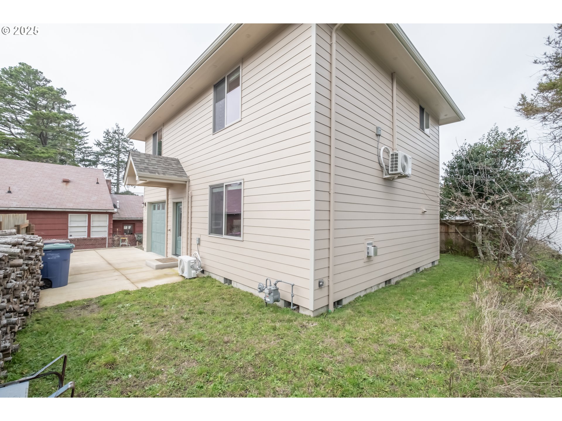 Gleneden Beach, Oregon 97388, United States, 2 Bedrooms Bedrooms, ,3 BathroomsBathrooms,Residential,Active,17049