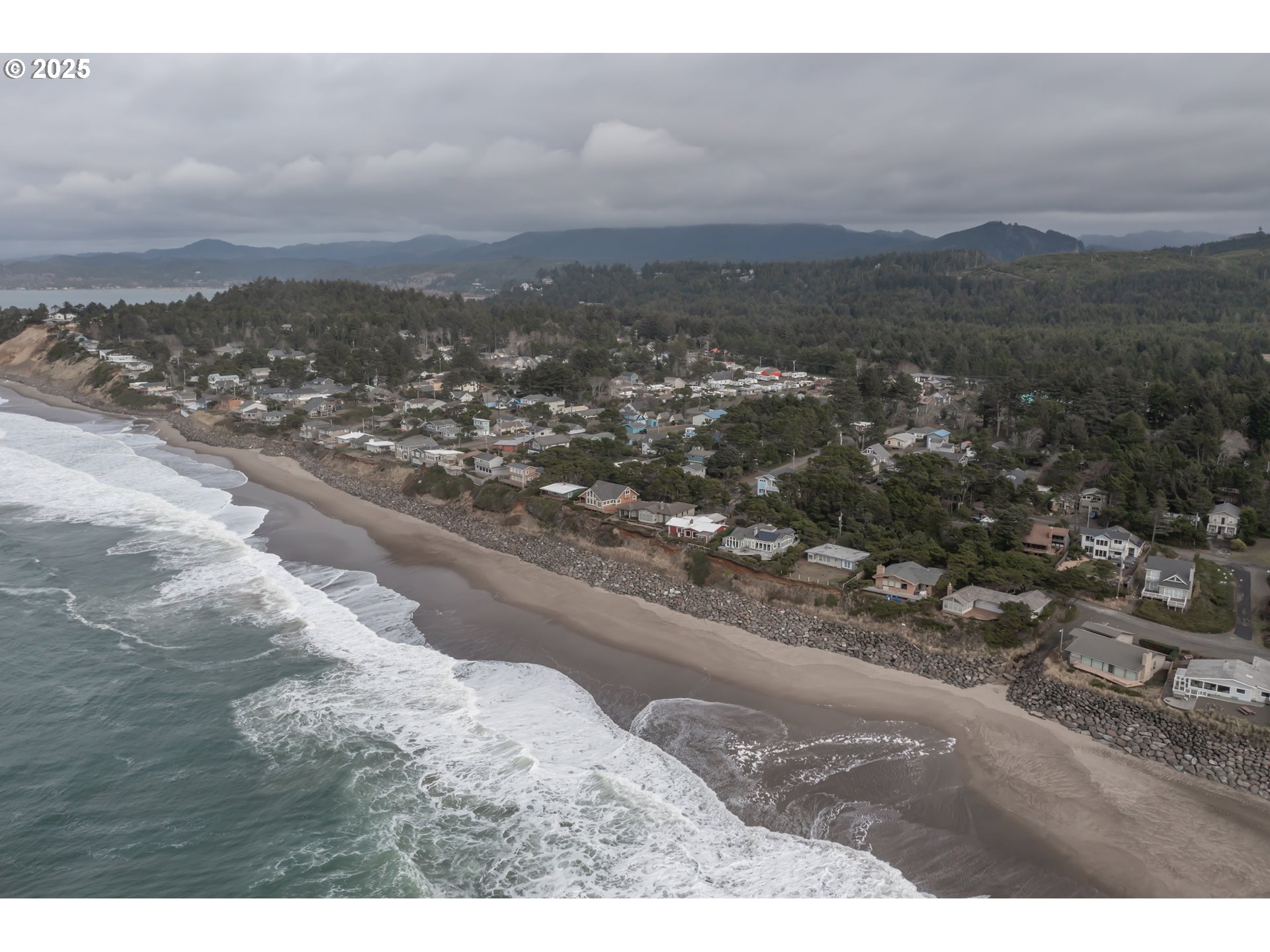 Gleneden Beach, Oregon 97388, United States, 2 Bedrooms Bedrooms, ,3 BathroomsBathrooms,Residential,Active,17049