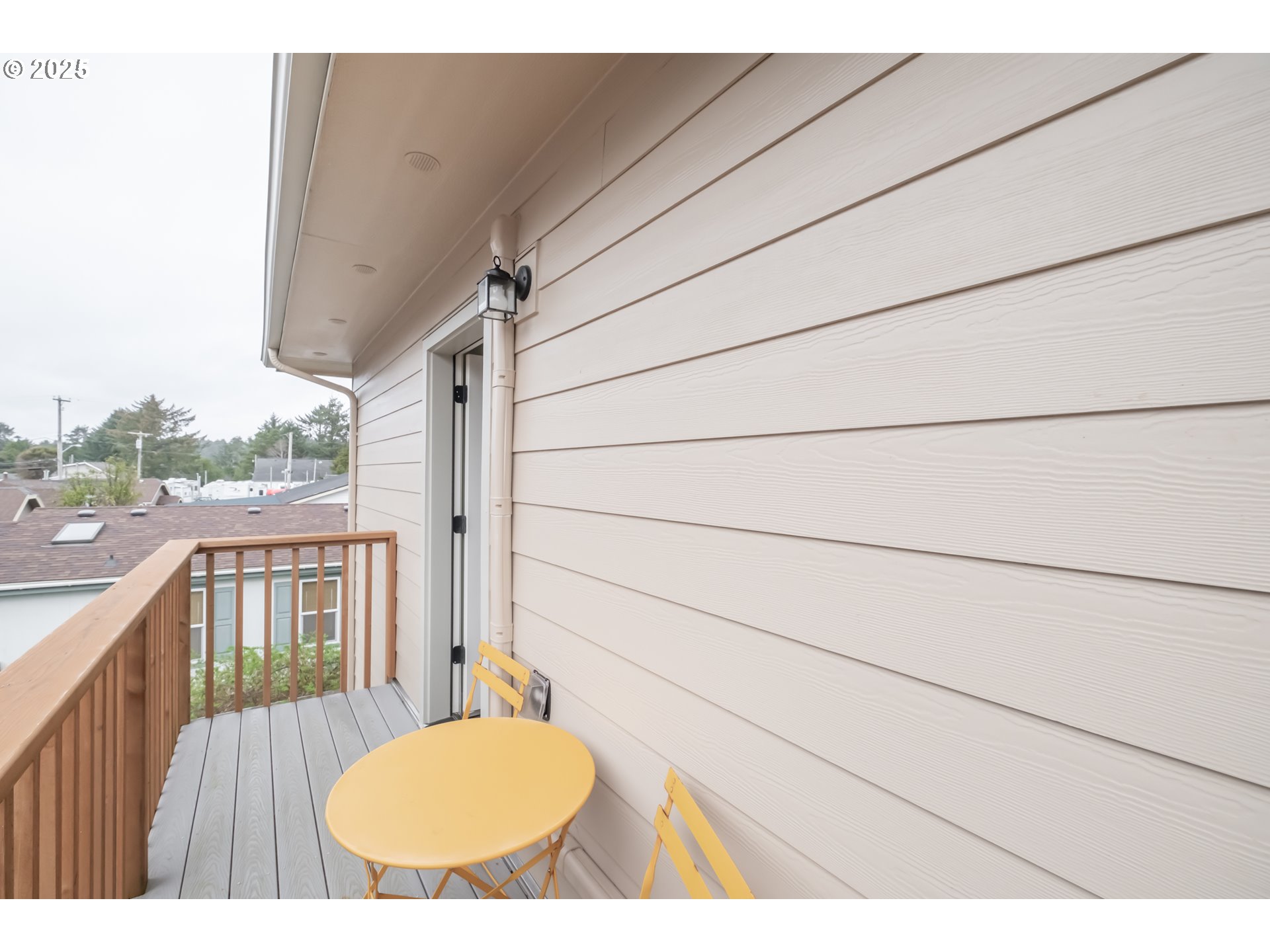 Gleneden Beach, Oregon 97388, United States, 2 Bedrooms Bedrooms, ,3 BathroomsBathrooms,Residential,Active,17049